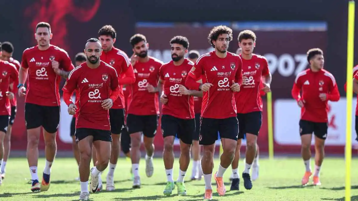 الأهلي يختتم استعداداته لمواجهة برشلونة في كأس خوان جامبر.. عموتة يضع اللمسات الأخيرة قبل الاختبار التاريخي